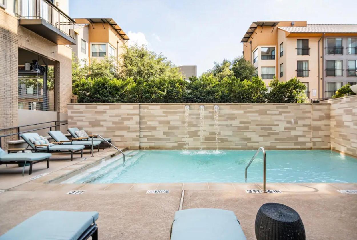 Charming 1,100 Sq Ft Apartment Near To The Shops At Legacy Plano Luaran gambar